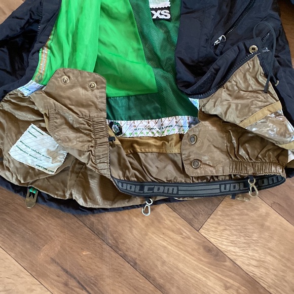 Volcom Youth XS Ski Snowboard Jacket - Picture 4 of 8